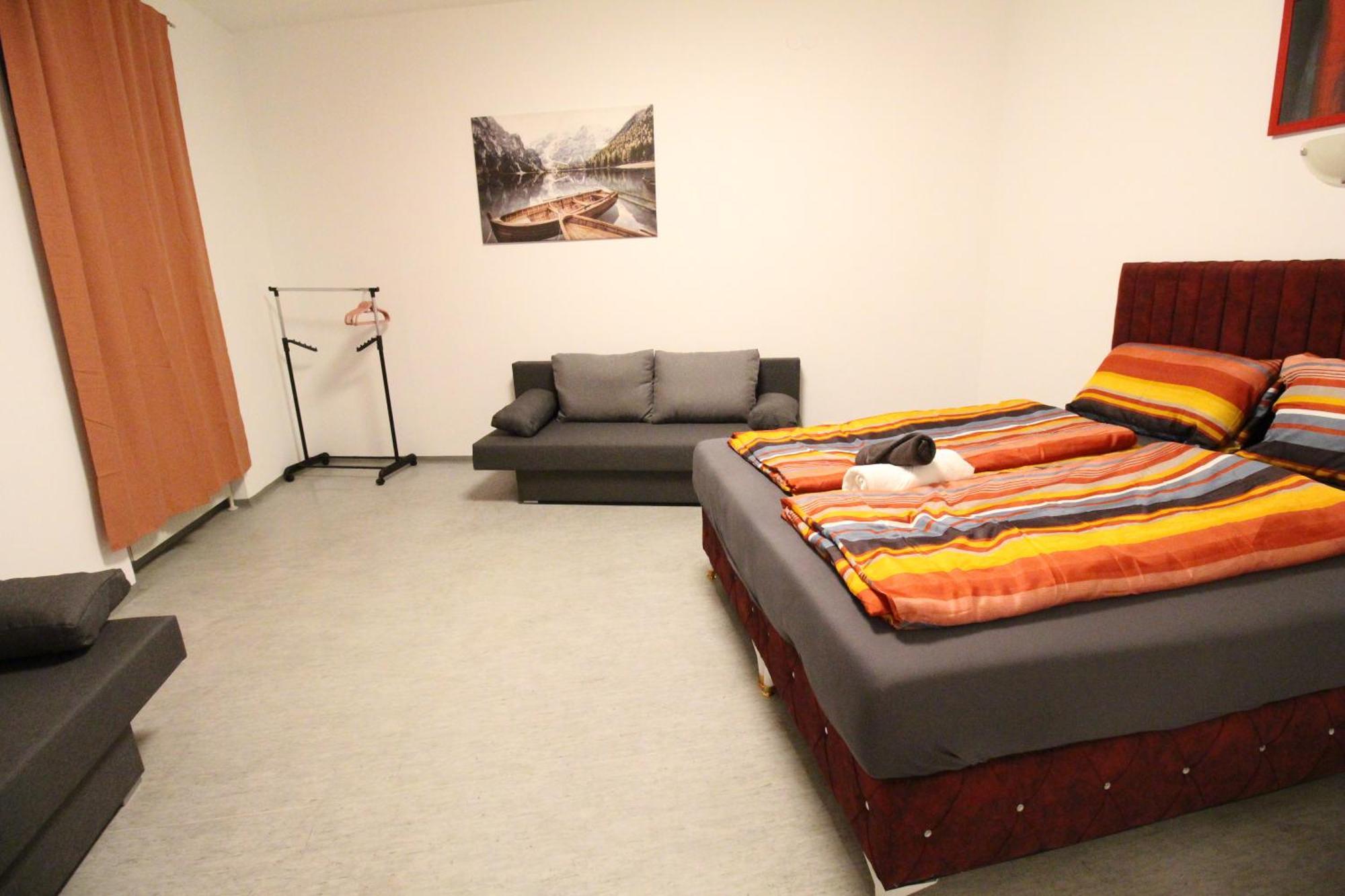 Zx Quad Room In Meidling Viena Exterior foto
